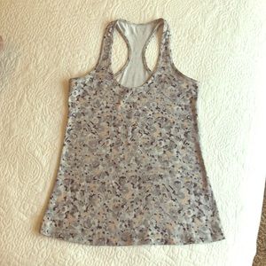 Lululemon workout tank